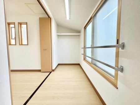 [ [ݒuĂ܂Iוuꏊmۂ̂ł̐ڂ₷ȂAKȋԂ肠܂I