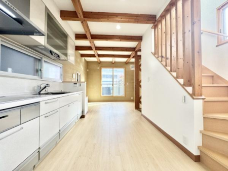 Lb` X^CbVȃVXeLb`́A[͂Ƌ@\˔AyȂԁB