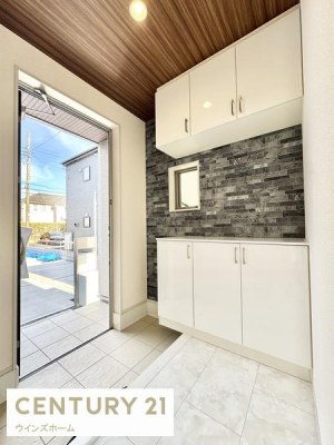 ���� ������������Ԃ����o���A���Ƒ��◈�q�҂��C�����悭�o�}���܂��B���[�͂̍����V���[�Y�{�b�N�X���ݒu���ꌺ�ւ��X�b�L���ƕۂĂ܂��I