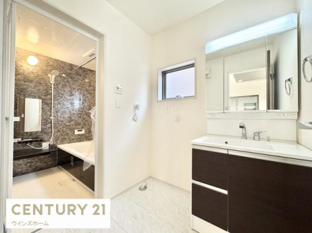 ���ʑ�E���ʏ� ���ʎ��͂�Ƃ肠��L���Ŗ����̏��������K�ł��B���ʑ���[�ɂ́A������p�i��X�L���P�A�p�i�Ȃǂ���������[�ł���悤�X�y�[�X���[�����Ă��܂��I�������芷�C���\���ɍs���܂��I