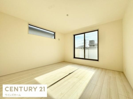 �m�� �o���R�j�[�ɖʂ��A�̌��ǍD�ōL�X�Ƃ��Ă��܂��I�N���[�[�b�g�t���B����������������K�ȋ�Ԃł��낰�܂��B