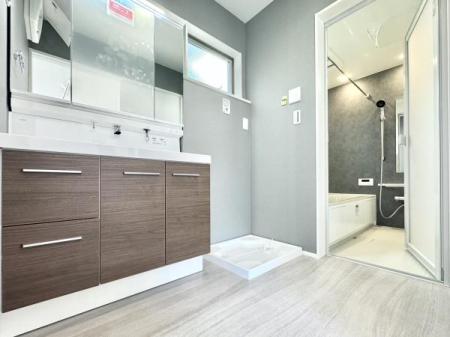 ʑEʏ Oʋ̕tƂʉϑB킹Ō̃X^COyłB͎̌[ɂȂĂ̂ŁAׁX̂[łAXbLƂʎɂȂ܂B