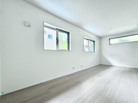 m FƃVvȃfUC̗͂mBN[[bgtŁAߗނוXbL[Bg̗ǂKԂłB