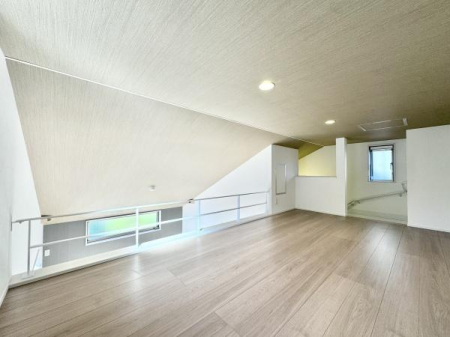 ̑ Kîڂɂ͏[܂BGߕƓd₨zcȂǂ΂镨\[łXy[XłI