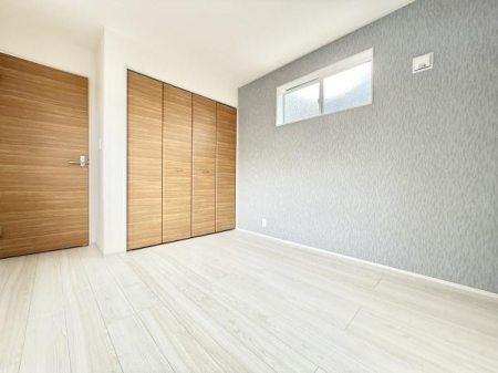 m 炩ȓSn悭ނB
Qqǂɂ҂̋ԂłB