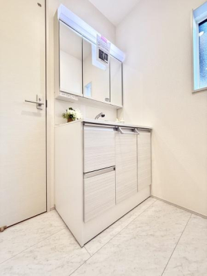 ���ʑ�E���ʏ� -