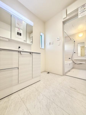 ���ʑ�E���ʏ� ���ʑ�͍��������ӂ��d�l�I���ʎ��͂�Ƃ肠��L���Ŗ����̏��������K�ł��B�g������Ɣ����������˔��������ʎ��ł��B