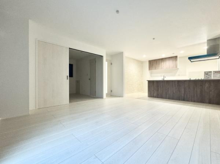 rO 18̍LXLDK͉ƑSƂ낰ԂłBrOƃ_CjORɎg邽߁AlXȃCtX^CɑΉ܂!