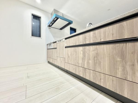 Lb` lC̑ΖʎLb`̓rOA_CjO]ł܂ILb`͍ƃXy[XLXA[ɂ܂IƎ̎ZH@tłI