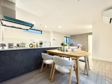 rO 邭JIȃrÓBRɕ܂Sn悢ԂŁAX̕炵LɂȂ܂BrOɃGARݒuςłI