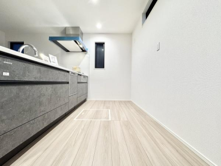 Lb` lC̑ΖʎLb`̓rOA_CjO]ł܂ILb`͍ƃXy[XLXA[ɂ܂IƎ̎ZH@tłI