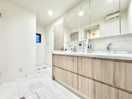 ʑEʏ ʑ͍ӂdlIʎ͂Ƃ肠LŖ̏KłBgƔ˔ʎłBv{[ʂŖZKłI