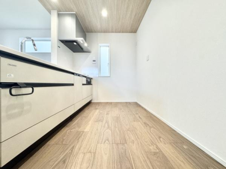 Lb` lC̑ΖʎLb`̓rOA_CjO]ł܂ILb`͍ƃXy[XLXA[ɂ܂IƎ̎ZH@tłI