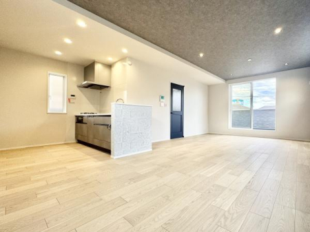 rO 18.2̍LXLDK͉ƑSƂ낰ԂłBrOƃ_CjORɎg邽߁AlXȃCtX^CɑΉ܂!