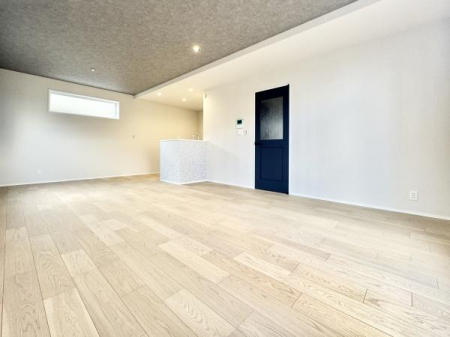 rO 邭JIȃrÓBRɕ܂Sn悢ԂŁAX̕炵LɂȂ܂B