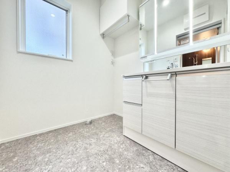 ʑEʏ ʎ͂Ƃ肠LŖ̏KłBʑ[ɂ́ApiXLPApiȂǂ[ł悤Xy[X[Ă܂I