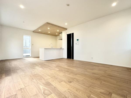 rO 18.1̍LXLDK͉ƑSƂ낰ԂłBrOƃ_CjORɎg邽߁AlXȃCtX^CɑΉ܂!