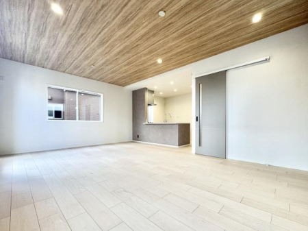 rO 18.7̍LXLDK͉ƑSƂ낰ԂłBrOƃ_CjORɎg邽߁AlXȃCtX^CɑΉ܂!