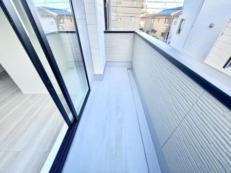 �o���R�j�[ -