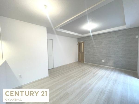 rO 19.5̂TCYI邭JIȃrÓBRɕ܂Sn悢ԂŁAX̕炵LɂȂ܂B