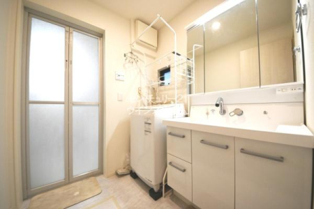 ʑEʏ g̗ǂOʋ^Cv̐ʉϑB̊pxς̂ŃwAX^C⃁CNɂɊłˁIgʒuɂƉ񂹂w邭鐅x̗p܂I