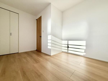 m FƃVvȃfUC̗͂mBN[[bgtŁAߗނוXbL[Bg̗ǂKԂłB