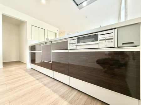 Lb` X^CbVȃVXeLb`́A[͂Ƌ@\˔AyȂԁBrOƂȂ郌CAEg͂łB