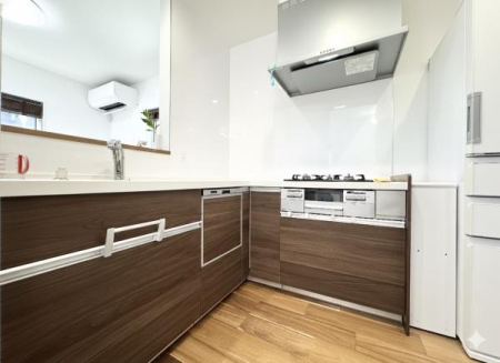 Lb` X^CbVȃVXeLb`́A[͂Ƌ@\˔AyȂԁBrOƂȂ郌CAEg͂łBꕔCGHς