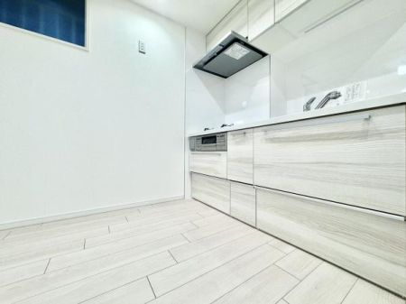 Lb` X^CbVȃVXeLb`́A[͂Ƌ@\˔AyȂԁB