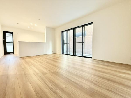 rO 邭JIȃrÓBRɕ܂Sn悢ԂŁAX̕炵LɂȂ܂B