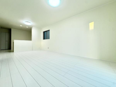 rO 18.75̍LXLDK͉ƑSƂ낰ԂłBrOƃ_CjORɎg邽߁AlXȃCtX^CɑΉ܂!