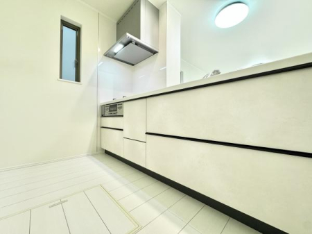 Lb` X^CbVȃVXeLb`́A[͂Ƌ@\˔AyȂԁBrOƂȂ郌CAEg͂łB