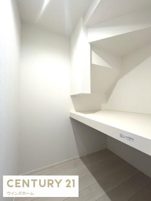 [ Lb`ɂ͑^pg[[ݒu܂IƓdHA퉷ł̕ۑ\ȐHƂȂǂ̎[ɖ𗧂܂B