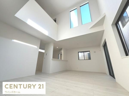 rO Ǎ\Ɏ܂BV䂪JIȃrOłBRɕ܂Sn悢ԂŁAX̕炵LɂȂ܂B