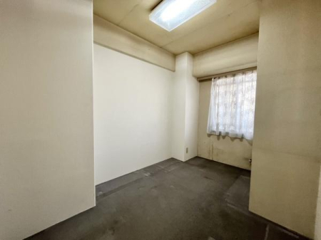 m tH[OŎRɃAW₷4.5̗mBRpNgȂA荞߂邽ߕǊ܂BQ͂A[NXy[XAhX[ƂĂp₷