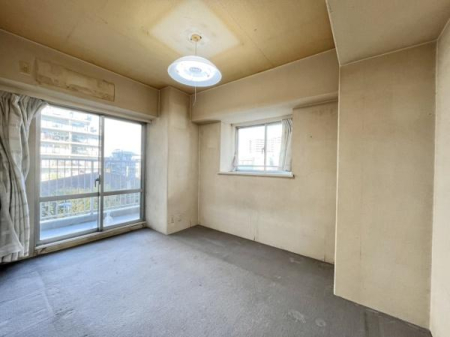 m kE2邽߁A_炩̂Ȃ邳L6̊płBtH[Ô炱AQEqǂE[NXy[XȂǁACtX^Cɍ킹ĎRɎdグ܂