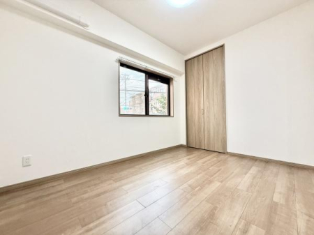 m VvȃfUC̗͂mBߗނוXbL[ł܂B