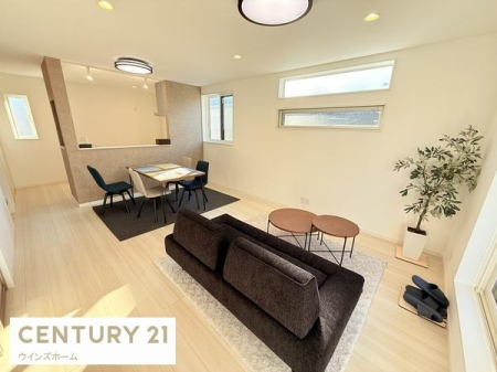 rO Ƌ̔zu₷ChrOB
Ƒc⃊[g[NɂœKȉKԂłB