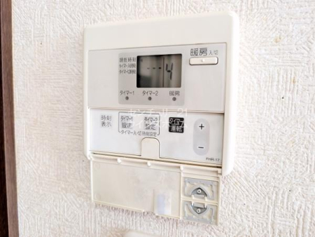 rO g[͑炶ƁAłƂŜȂψɒg߂܂BɕNȂ̂ŁAg[ɂ銣قƂǂȂAzR̕ȂN[ȋCŉKɂ߂܂B