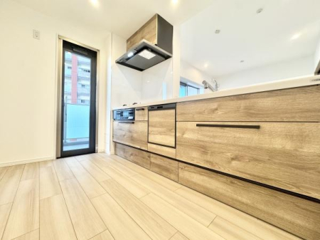 Lb` X^CbVȃVXeLb`́A[͂Ƌ@\˔AyȂԁBrOƂȂ郌CAEg͂łB