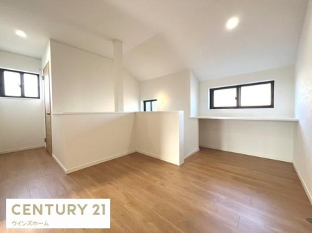 ���̑����� �K�i��������Q�K�ɂ̓J�E���^�[�{�t���[�X�y�[�X�����p�ӂ��܂����I���q���܂̕׋���PC��Ƃ����������A�������������p�r�F�X���g�����������܂��I