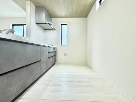 Lb` lC̑ΖʎLb`̓rOA_CjO]ł܂ILb`͍ƃXy[XLXA[ɂ܂I