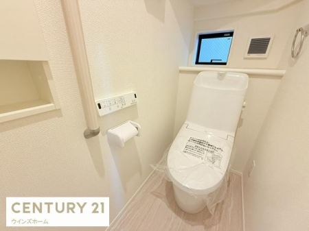 �g�C�� �g�C���͂P�E2�K�ɐݒu����A�V�����[�g�C������������Ă���̂Ŏg�p��̓X�b�L���u���I