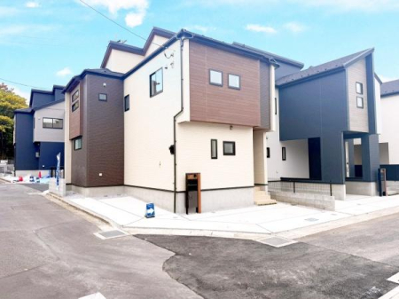 nOώʐ^ RrjAhbOXgAȂǂ߂X̔ɕ֗Iۈ牀EwZkŃt@~[ɂꂵZłI