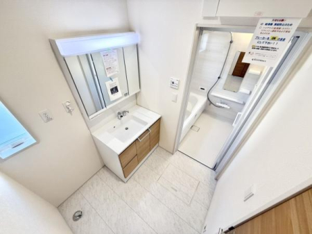 ���ʑ�E���ʏ� -