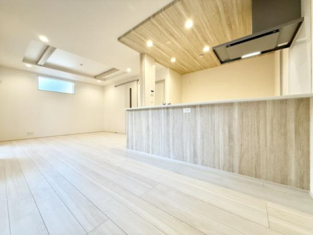 rO 邭JIȃrÓBRɕ܂Sn悢ԂŁAX̕炵LɂȂ܂B