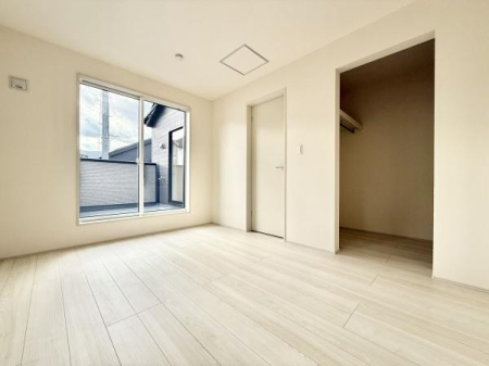 m VvȃfUC̗͂mBN[[bgtňߗނוXbL[ł܂B