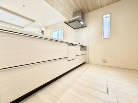 Lb` 芷C₷łIɏWłLb`I