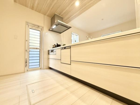 Lb` X^CbVȃVXeLb`́A[͂Ƌ@\˔AyȂԁBrOƂȂ郌CAEg͂łB