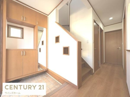 ���� ������������Ԃ����o���A���Ƒ��◈�q�҂��C�����悭�o�}���܂��B���[�͂̍����V���[�Y�{�b�N�X���ݒu���ꌺ�ւ��X�b�L���ƕۂĂ܂��I